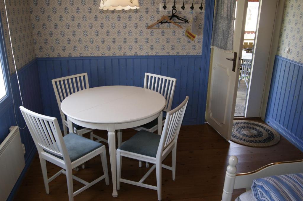 Smalandsbyn I Vimmerby Ruang foto